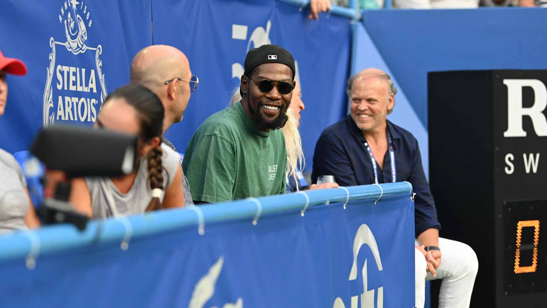 Kevin Durant attends Tuesday's evening session at the Mubadala Citi DC Open.